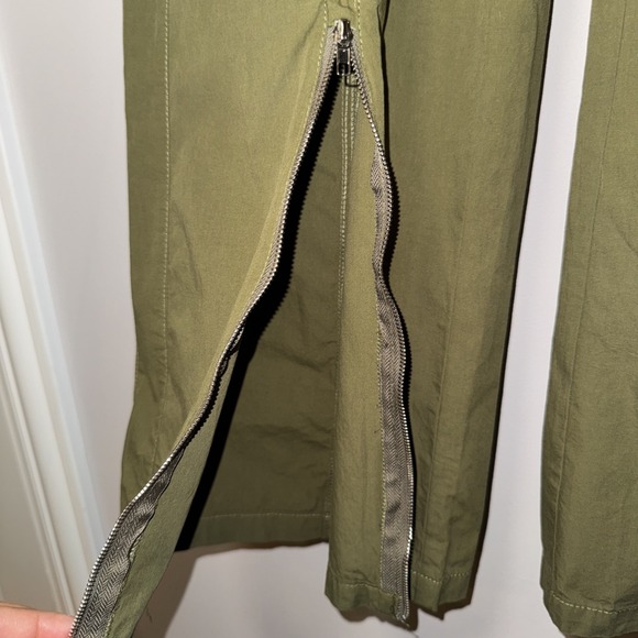PacSun‎ Low Rise Puddle Cargo Pants Womens S Olive Green NWT MSRP $54.95 - Picture 6 of 14